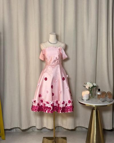 5597 - فستان وردي أنيق بطبعات زهرية