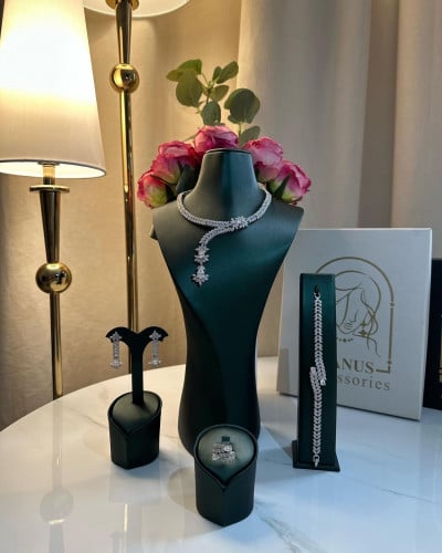 طقم اكسسوار زيركون ( 3 الوان) A193