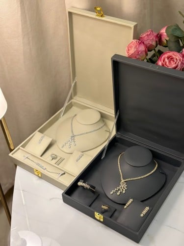 طقم زيركون نسائي ( 2 لونين) A271