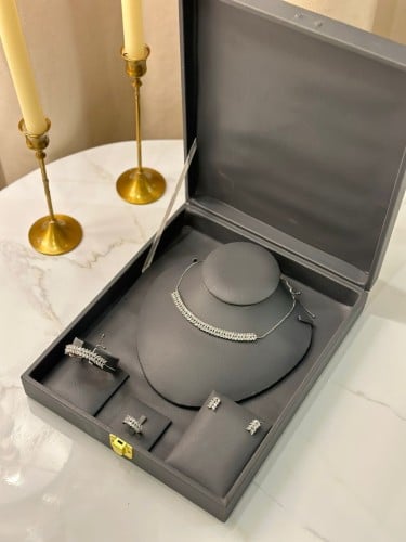 طقم زيركون نسائي A289