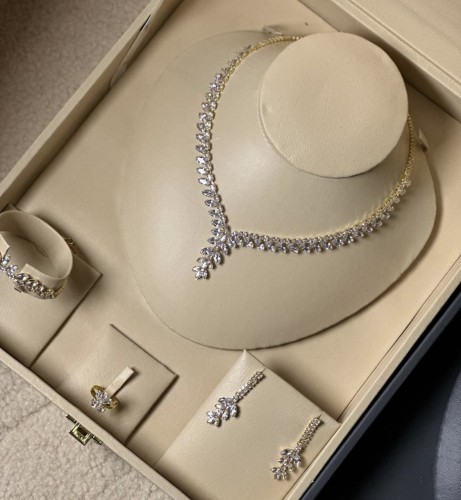 طقم اكسسوار كريستال ( 2 لونين)  A442