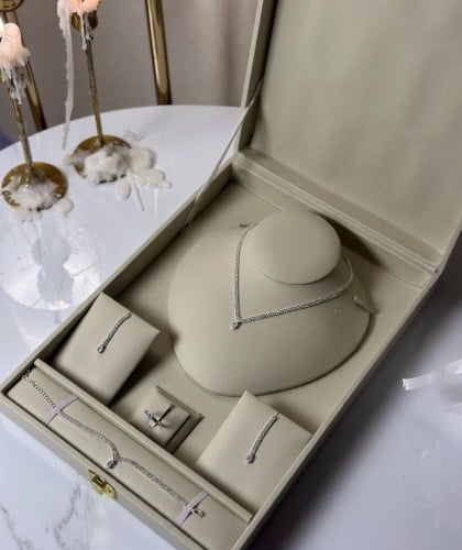 طقم اكسسوار كريستال A368