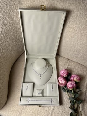 طقم اكسسوار كريستال A441