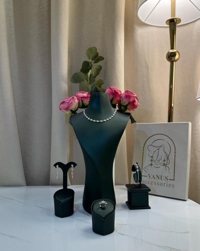 طقم كريستال نسائي A216