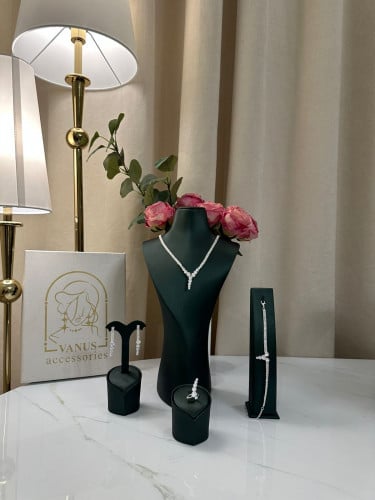 طقم كريستال نسائي A232