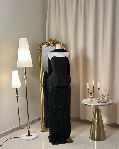 فستان اسود انيق بتطريزات و شال  5537