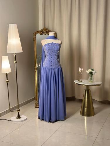 6325 -فستان بنفسجي فاخر بتطريز ناعم ولمسة ملكية!