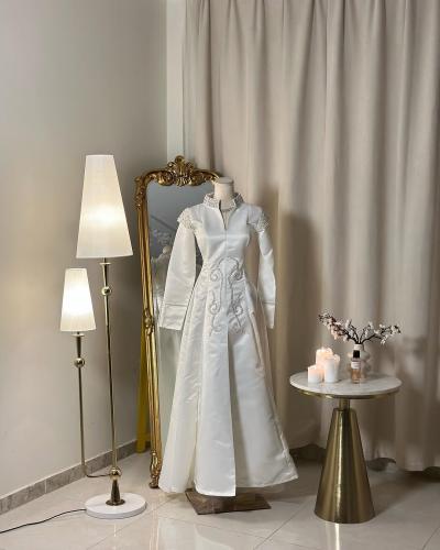 5686 - فستان طويل بتطريز فاخر