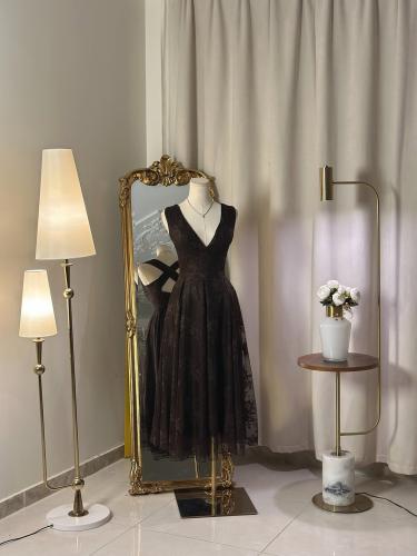 6577 - فستان سهرة ميدي