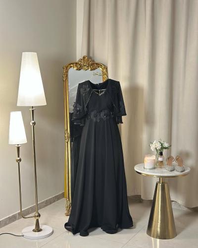 5680 -فستان ناعم ولمسات من الدانتيل