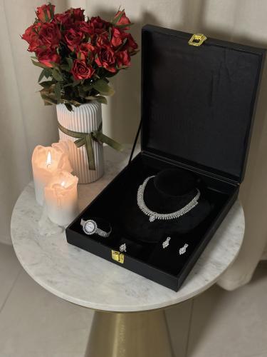 طقم اكسسوار مع ساعة  A1065