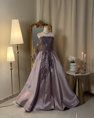 6136- فستان موفي طويل بتطريز مبهر