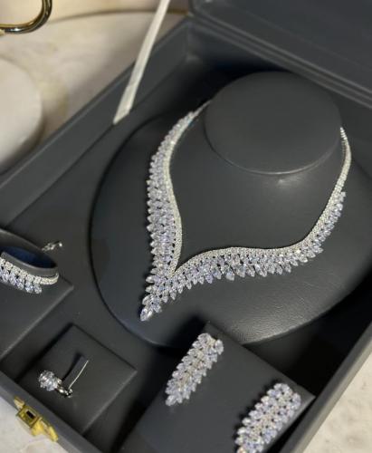 طقم اكسسوار  A619