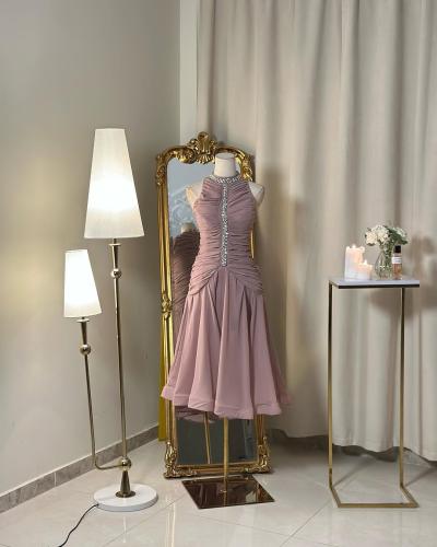 5642 -فستان كلاسيكي بلمسات كريستالية