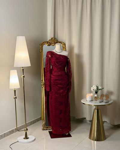 5600 -فستان دانتيل فاخر