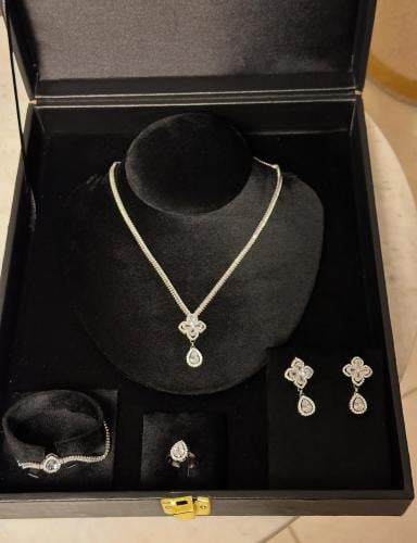 طقم اكسسوار  A1318