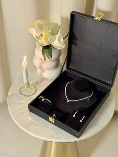 طقم اكسسوار  A1169 (لونين)