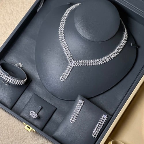 طقم اكسسوار  ( 2 لونين)  A447