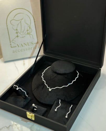 طقم كريستال نسائي ( 2 لونين )  A229