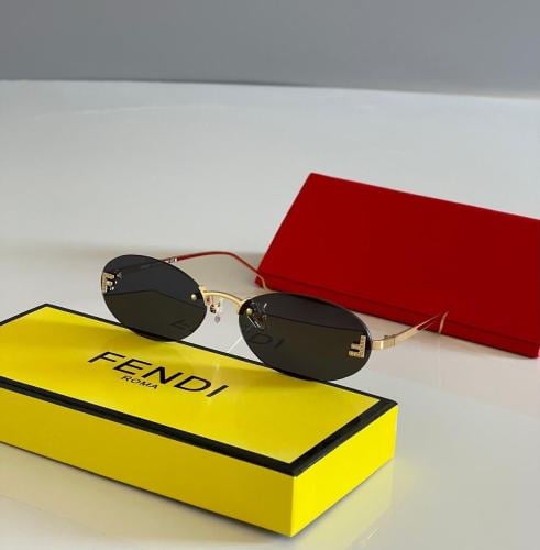 نظارة FENDI
