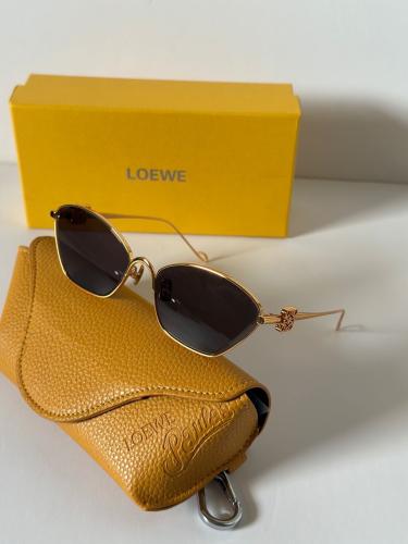 نظاره LOEWE