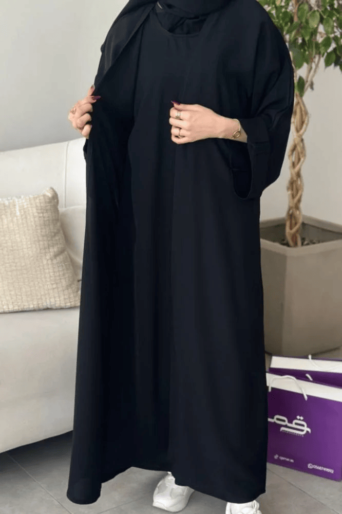 عبايات سوداء سادة بناتي