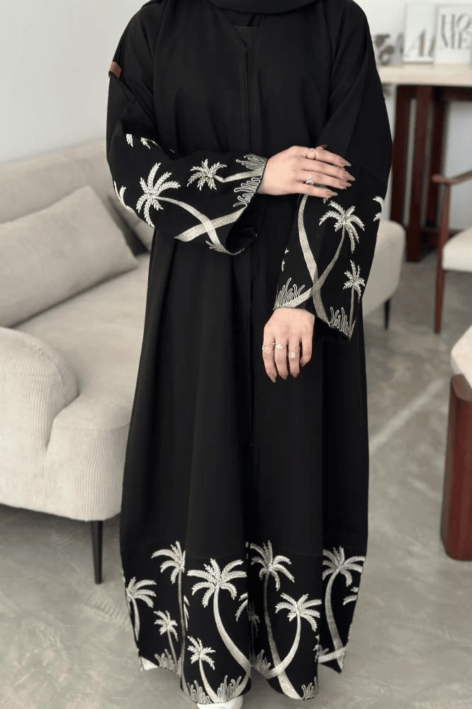 صور عبايات سوداء فخمة