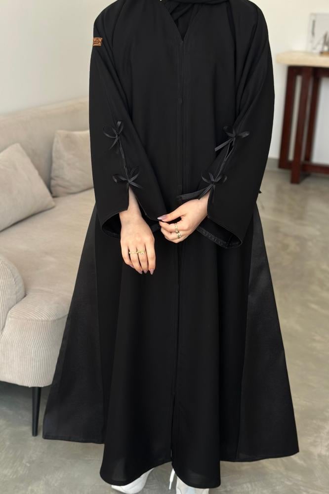 عبايات خليجية للبيع عبر الانترنت