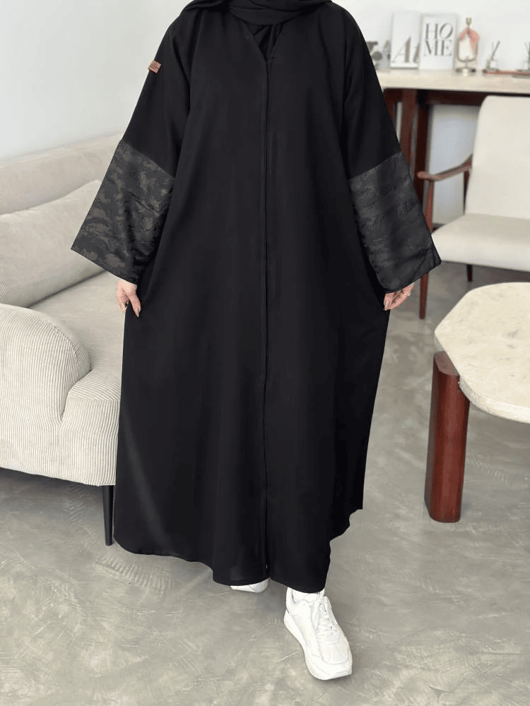 طريقة تعطير العبايات