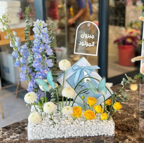 بوكس اكريلك مع بستاني