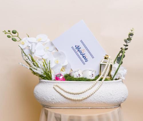 فازة  الاهداء الانيقة