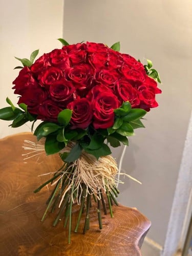 باقة الأحمر