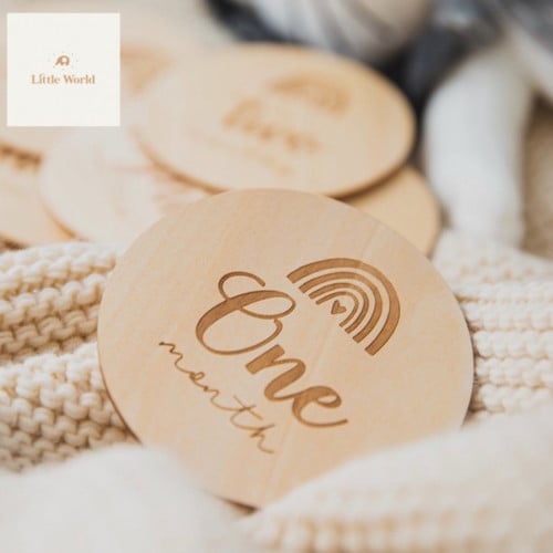 wooden set for newborn photography