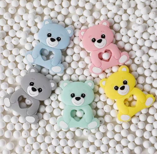 عضاضة دب لون وردي