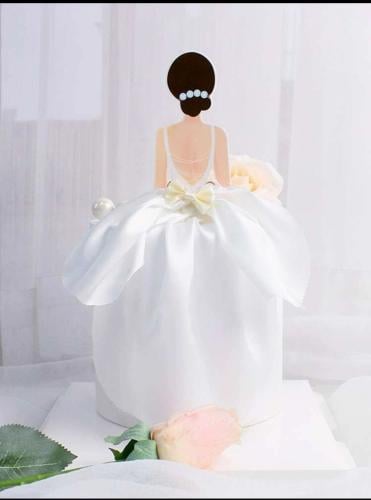 تغريسة كيك فستان عروسة Wedding dress cake topper