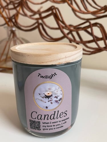 شمعة معطرة برائحة ميد نايت بغطاء خشبي