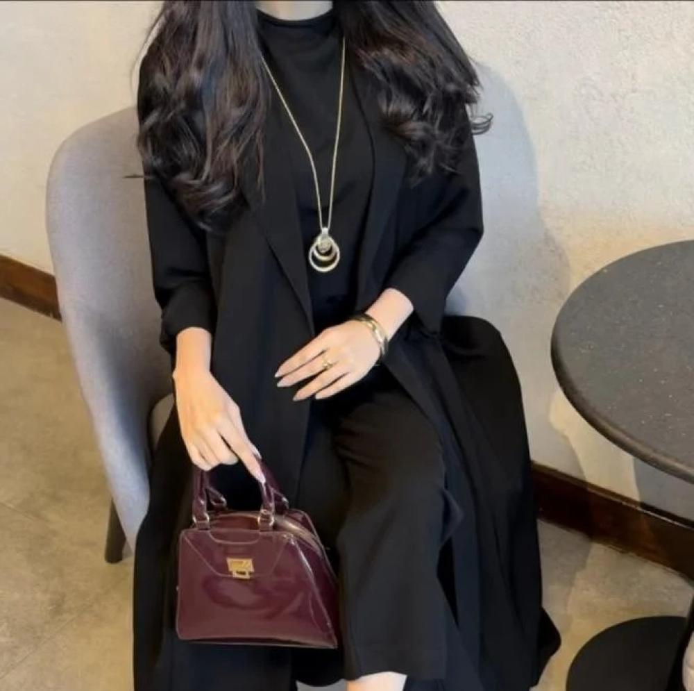 عباية سادة سوداء فاخرة من عامرية