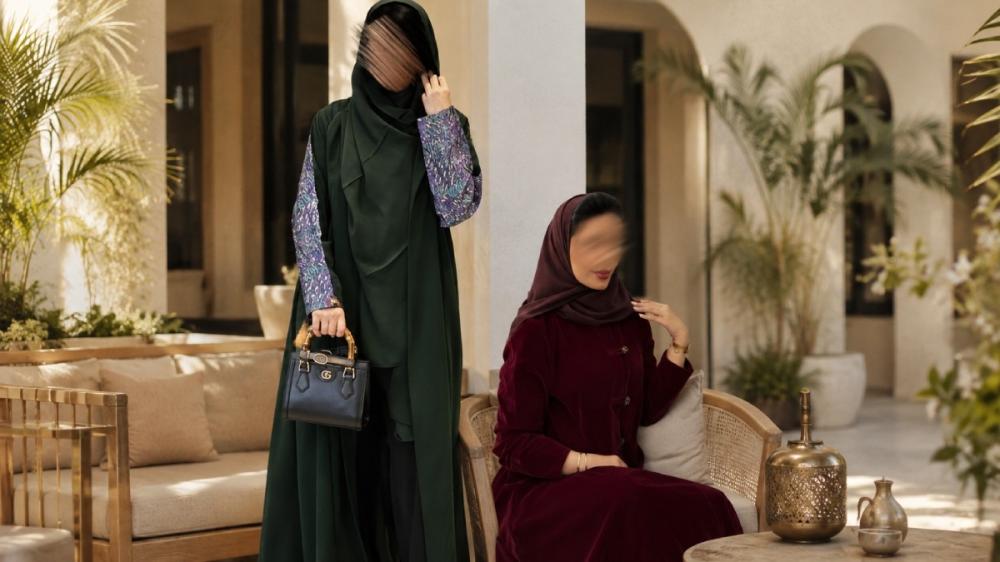 عبايات ملونة لليوم الوطني السعودي