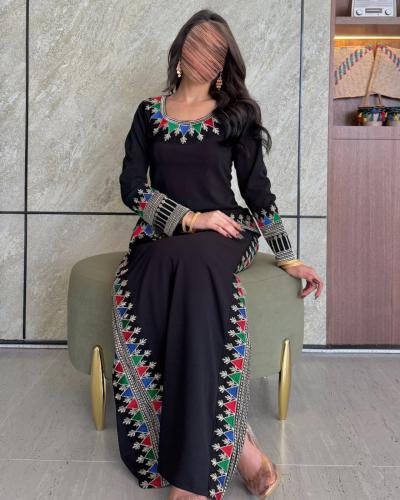 جلابية سوداء حريمي مزخرفة ألوان راقية من كيوتشي