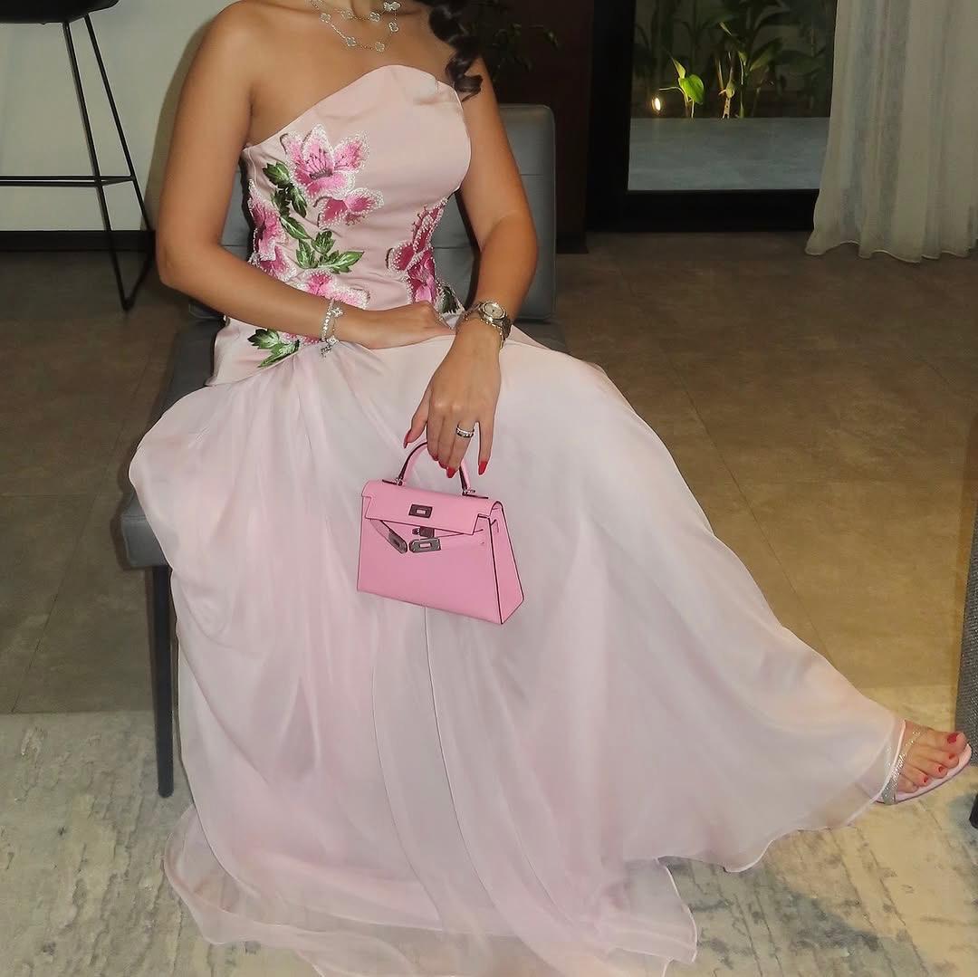 فستان توب مورد بتفاصيل تبهرك لون وردي فاتح من كيوتشي CUTECCI | فستان بناتي أنيق وعصري للمناسبات والطلعات