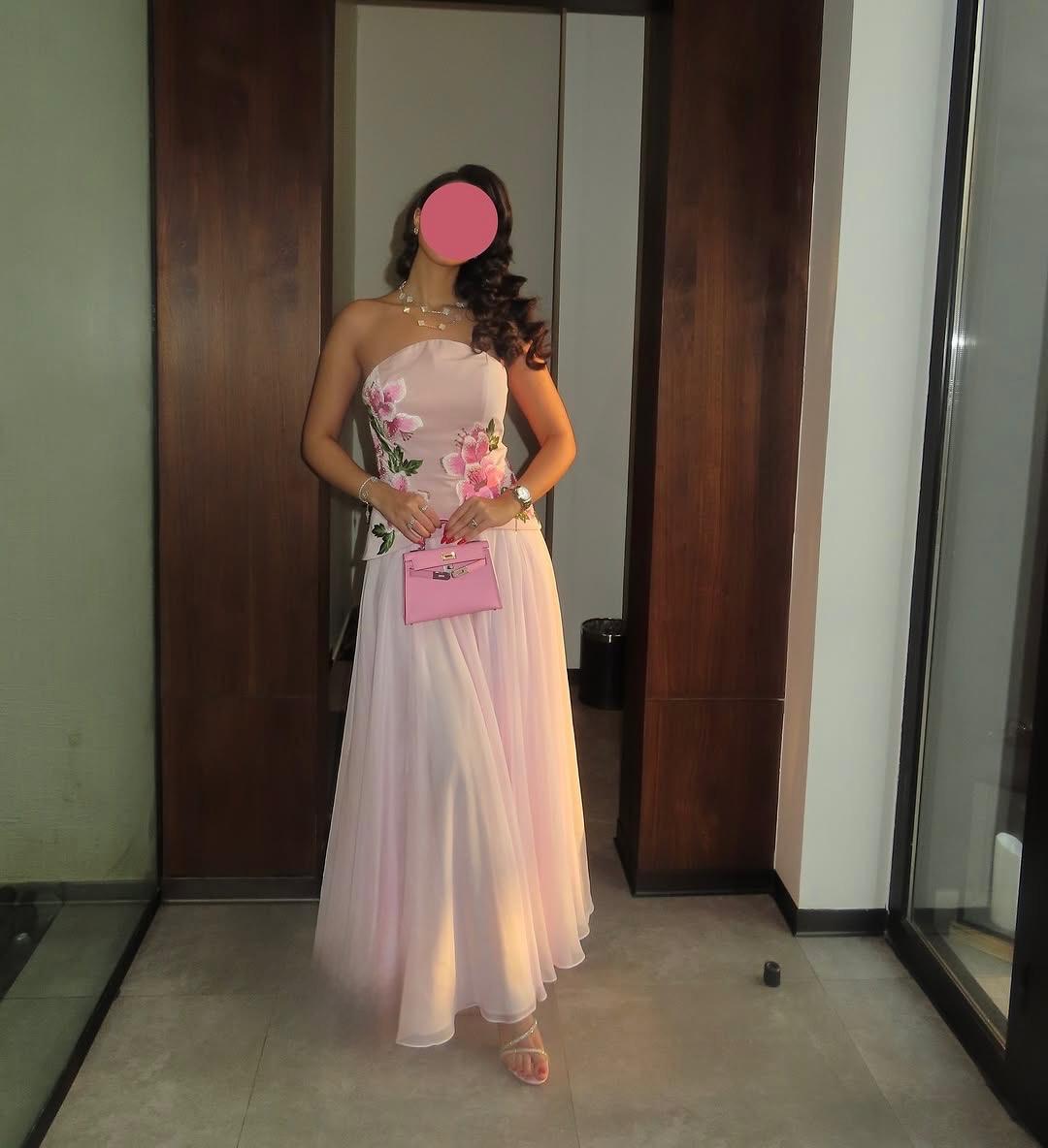 فستان توب مورد بتفاصيل تبهرك لون وردي فاتح من كيوتشي CUTECCI | فستان بناتي أنيق وعصري للمناسبات والطلعات