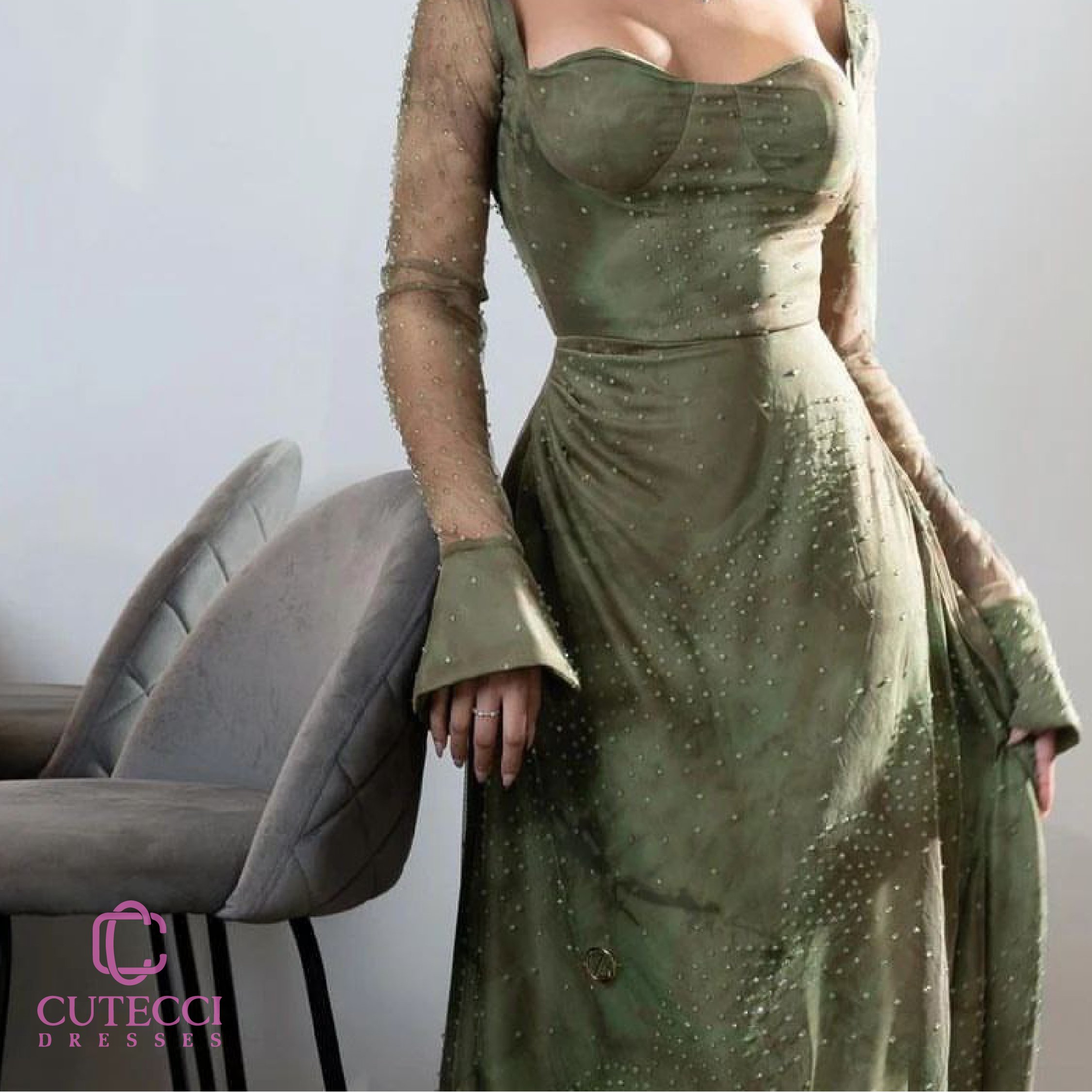 فستان سهرة زيتوني مرصع فصوص فخم أنيق للسهرات