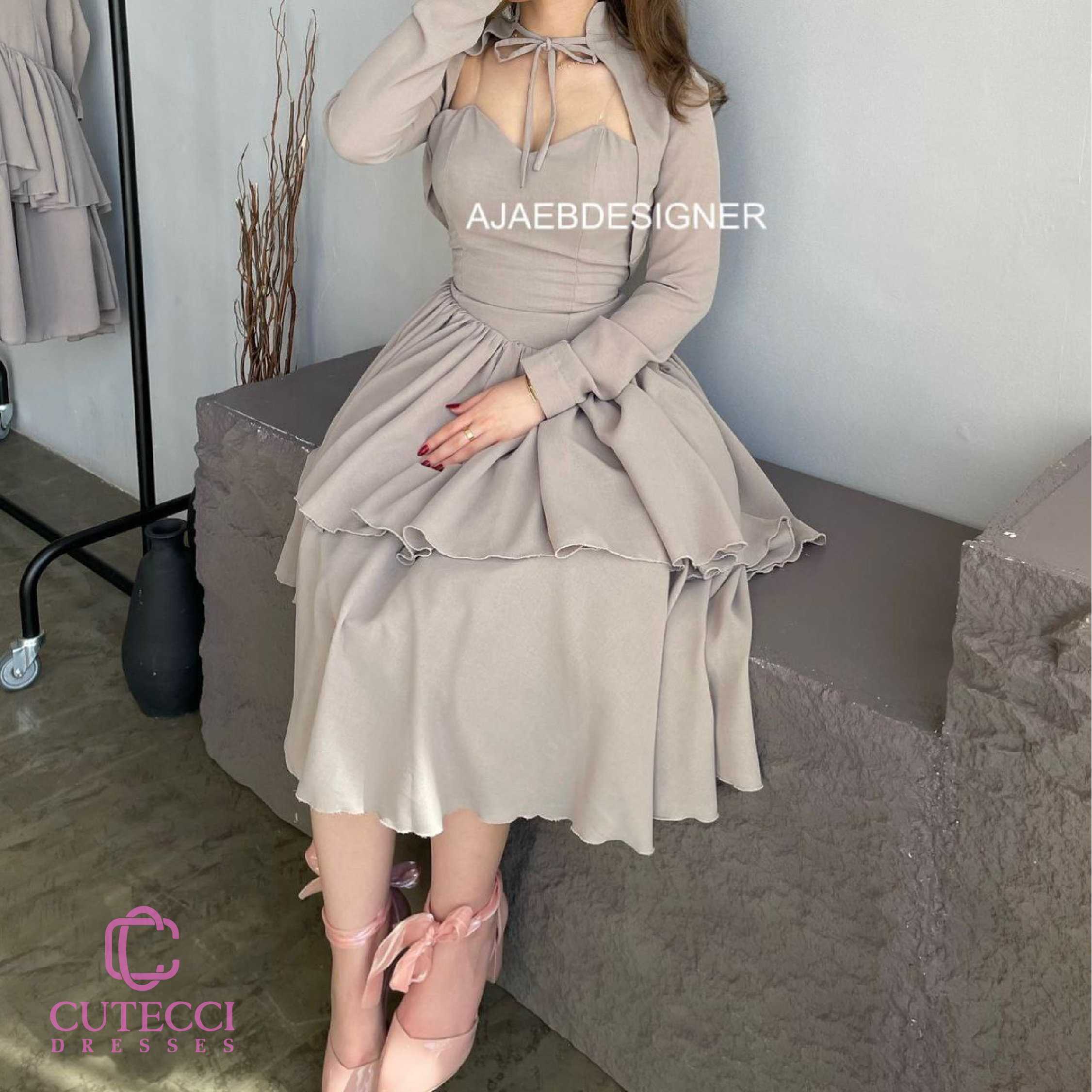 فستان لون لحمي