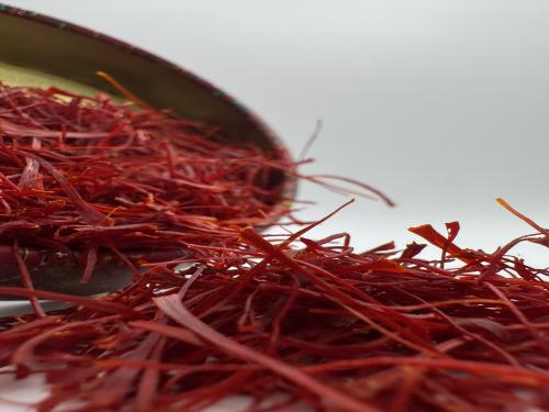 زعفران الطيار الناجح