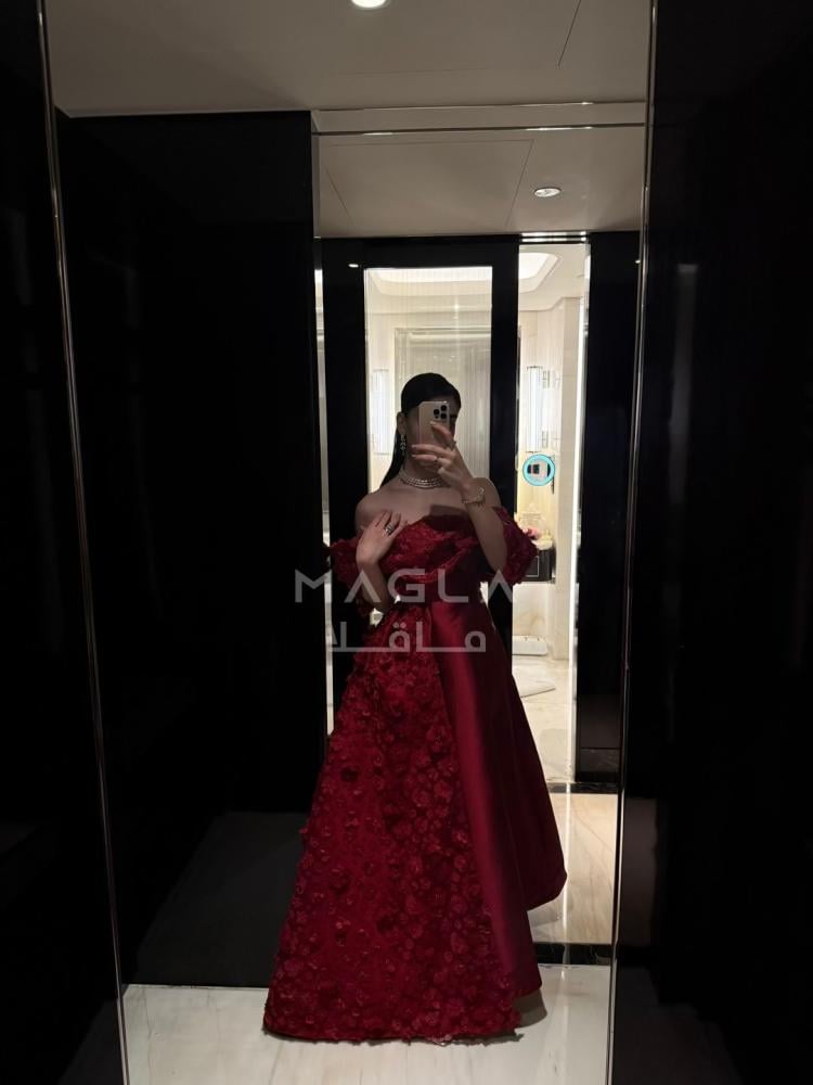 فستان فيرا