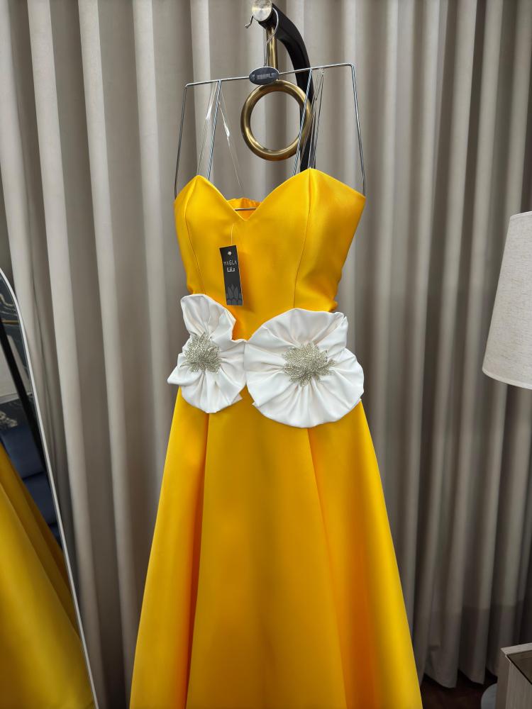 فستان مشاعل