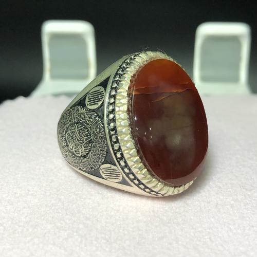 خاتم فضه بحجر العقيق اليماني الكرزي المزعفر صياغة ايرانيه منقوشة