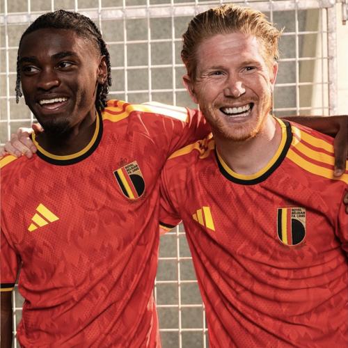 تيشيرت او طقم بلجيكا - نسخة جمهور