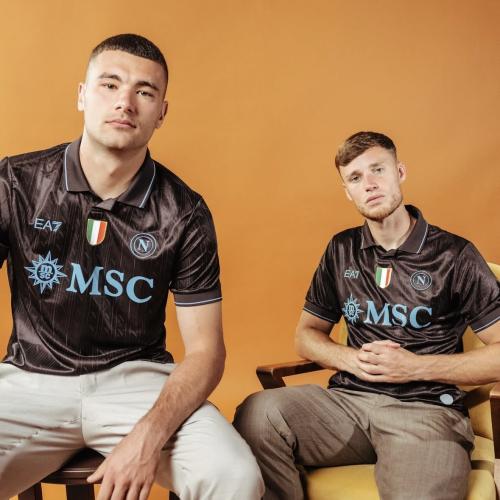 تيشيرت او طقم نابولي - نسخة اللاعبين