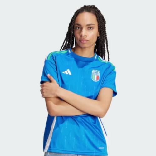 تيشيرت او طقم ايطاليا - نسائي